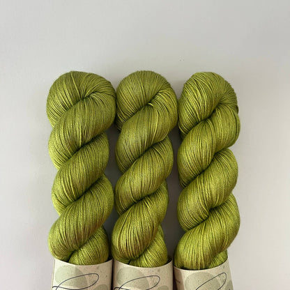 PURE SILK Grashüpfer