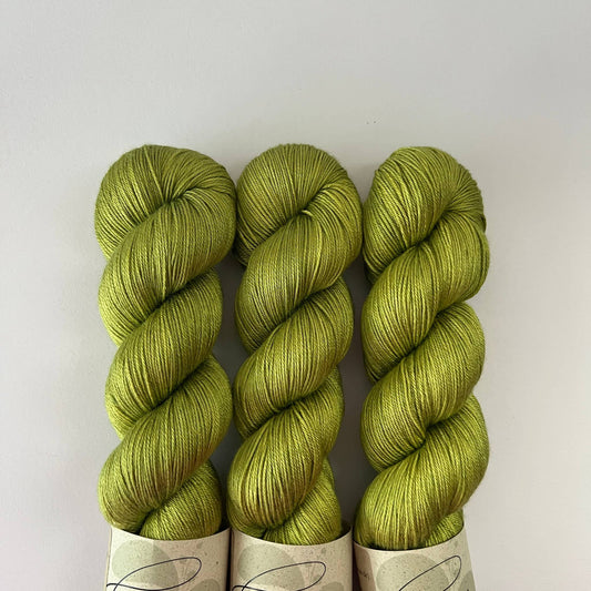 PURE SILK Grashüpfer