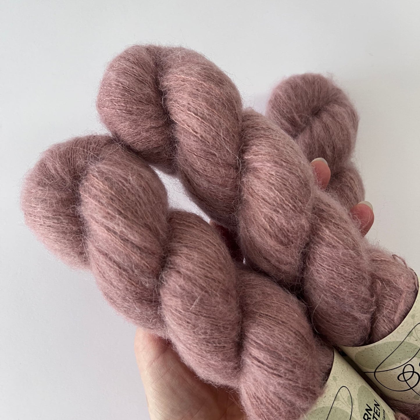 ROYAL FLUFF Rosenholz